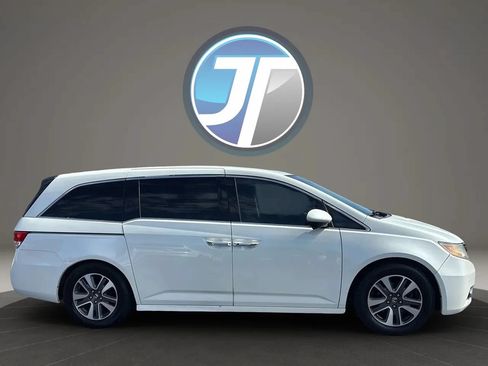 Used 2014 Honda Odyssey Touring image 7