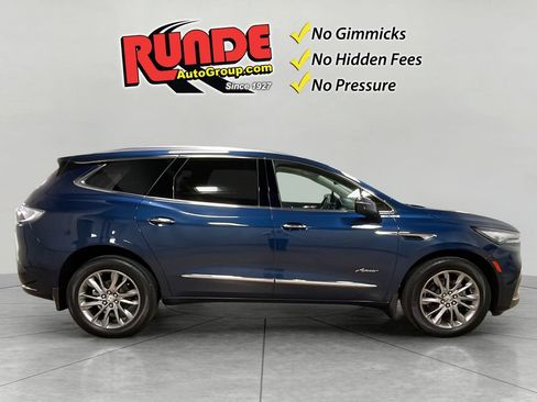 Used 2023 Buick Enclave Avenir w/ Trailering Package, 5000 lbs. AWD/4WD image 7