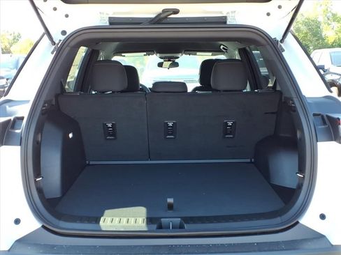 New 2026 Chevrolet Equinox LT w/ Midnight Edition image 8