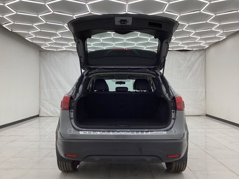 Used 2018 Nissan Rogue Sport SL image 42