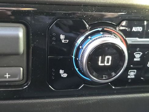 New 2026 GMC Sierra 1500 Elevation image 6