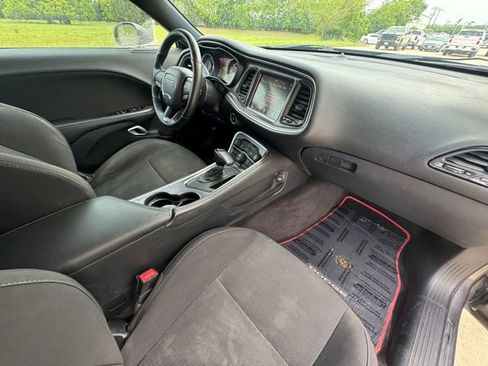 Used 2015 Dodge Challenger R/T Scat Pack RWD image 29