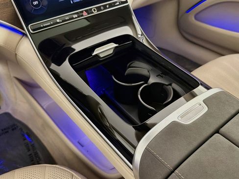 Used 2022 Mercedes-Benz EQS 450+ Sedan image 6