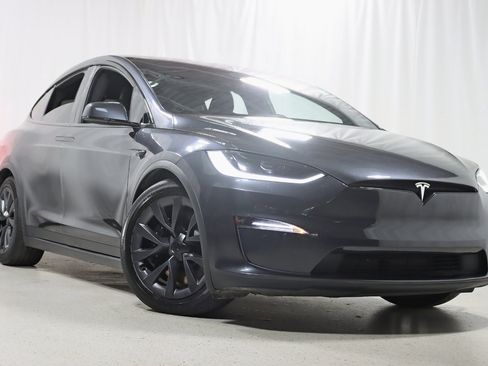 Used 2023 Tesla Model X AWD/4WD image 7
