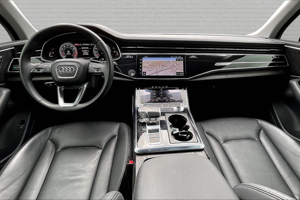 Used 2023 Audi Q7 3.0T Premium w/ Convenience Package AWD/4WD image 7