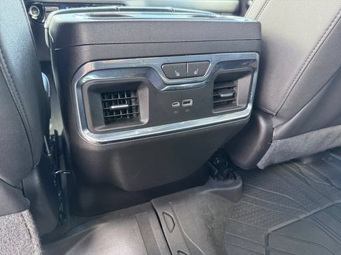 Used 2024 Chevrolet Silverado 2500 LTZ w/ LTZ Premium Package AWD/4WD image 16