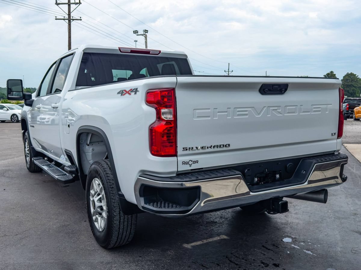 Used 2026 Chevrolet Silverado 2500 LT AWD/4WD image 3