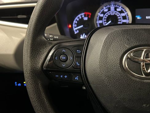 Used 2020 Toyota Corolla LE w/ Carpet Mat Package (TMS) image 30