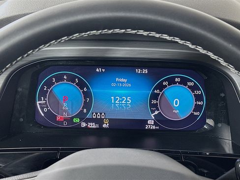 Used 2024 Volkswagen Atlas Cross Sport SE image 12