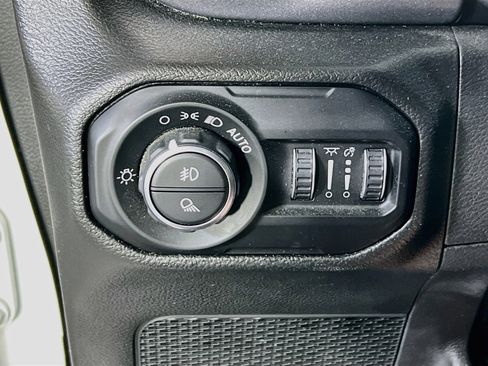 Used 2021 Jeep Gladiator Mojave AWD/4WD image 10