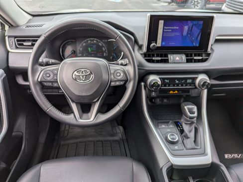 Certified 2024 Toyota RAV4 XLE Premium AWD/4WD image 27