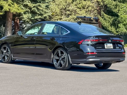 Used 2023 Honda Accord Sport image 6