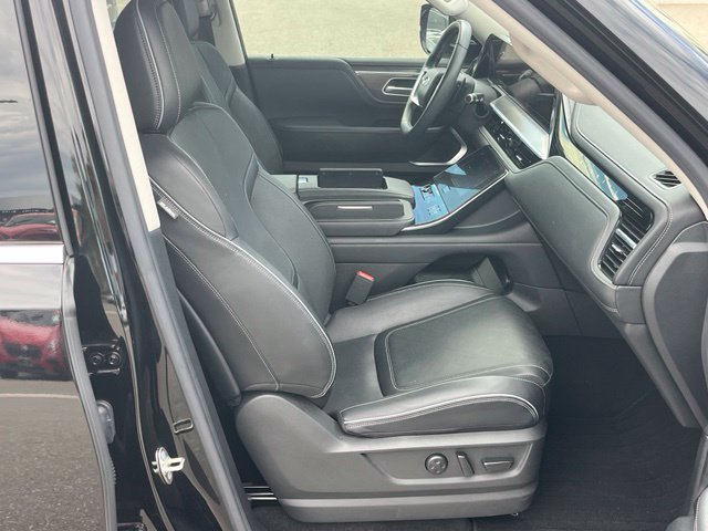 Certified 2025 INFINITI QX80 Luxe RWD image 10