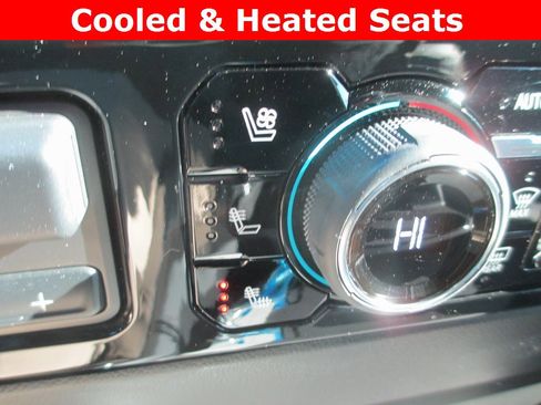 Certified 2025 Chevrolet Silverado 2500 ZR2 w/ Technology Package image 18