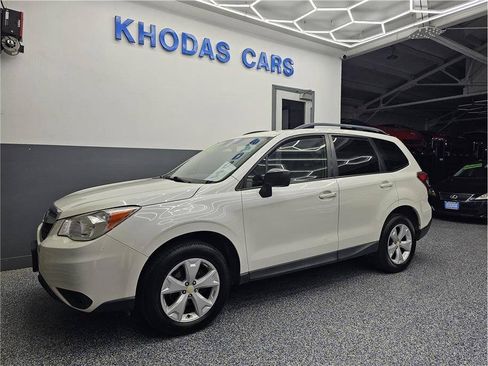 Used 2016 Subaru Forester 2.5i w/ Alloy Wheel Package AWD/4WD image 2