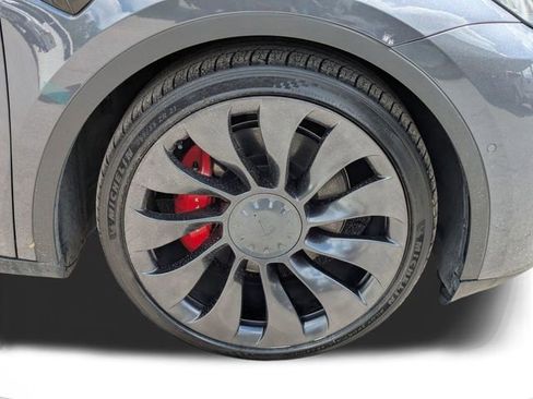 Used 2022 Tesla Model Y Performance AWD/4WD image 11