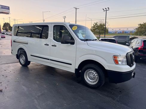 Used 2020 Nissan NV 3500 S image 7