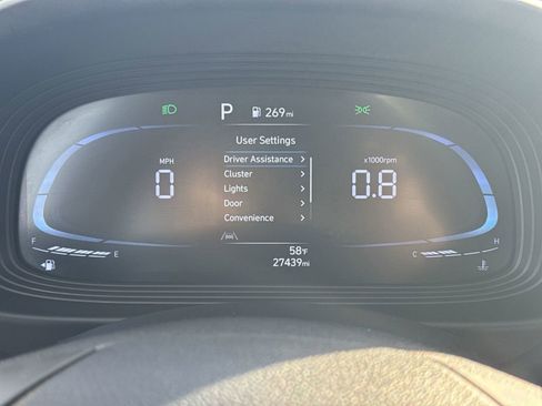 Used 2024 Hyundai Venue SEL image 21