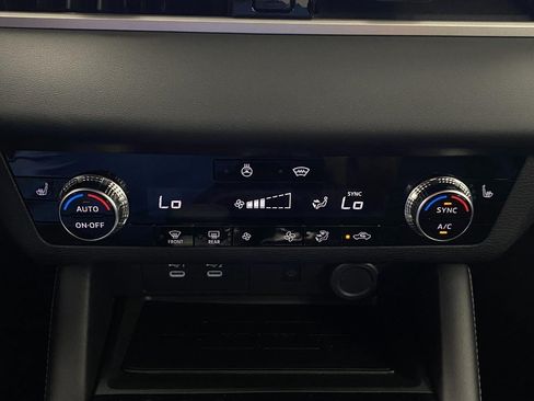New 2026 Mitsubishi Outlander LE AWD/4WD image 56