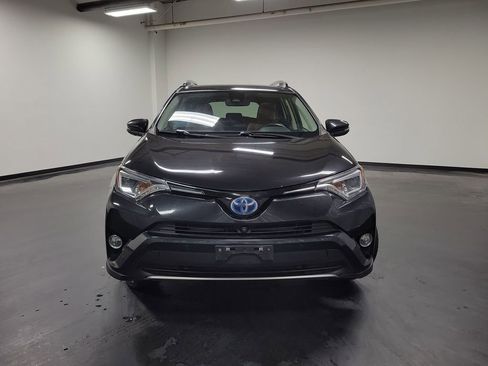 Used 2017 Toyota RAV4 Limited image 2
