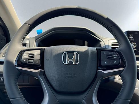 New 2026 Honda Odyssey EX-L image 17