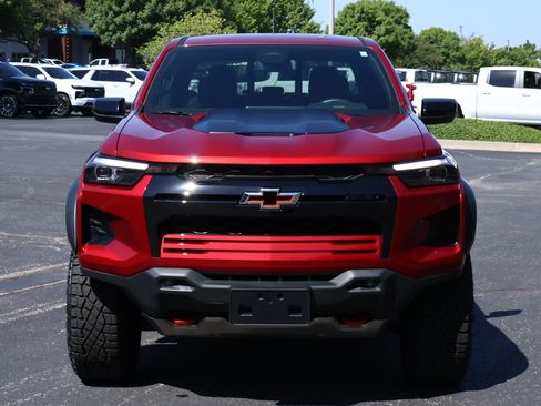 Used 2025 Chevrolet Colorado ZR2 AWD/4WD image 29