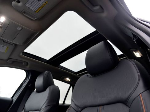 Used 2025 MAZDA CX-50 2.5 Hybrid w/ Weather Package image 27