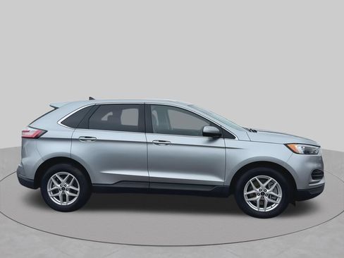 Used 2024 Ford Edge SEL AWD/4WD image 12