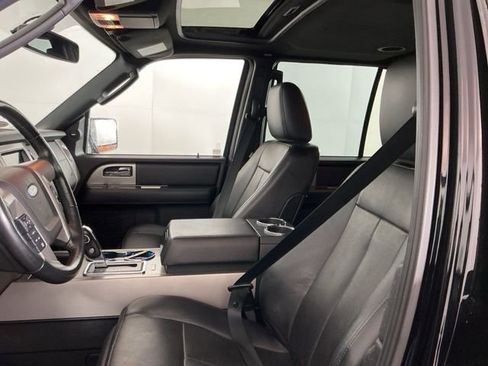 Used 2017 Ford Expedition Limited w/ Equipment Group 301A AWD/4WD image 15