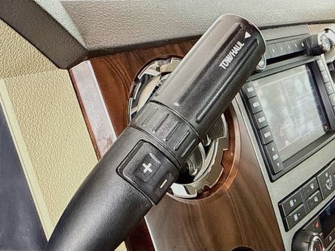 Used 2011 Ford F350 Lariat w/ Lariat Ultimate Pkg AWD/4WD image 17