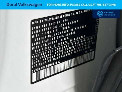 Certified 2022 Volkswagen Taos SE w/ IQ.Drive SE Package image 29