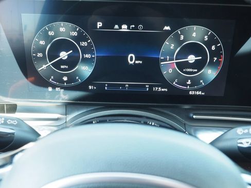 Used 2024 Kia Carnival SX Prestige FWD image 29