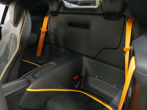 Used 2025 Ferrari Roma Spider RWD image 22