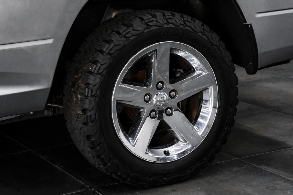 Used 2021 RAM 1500 Classic SLT AWD/4WD image 66