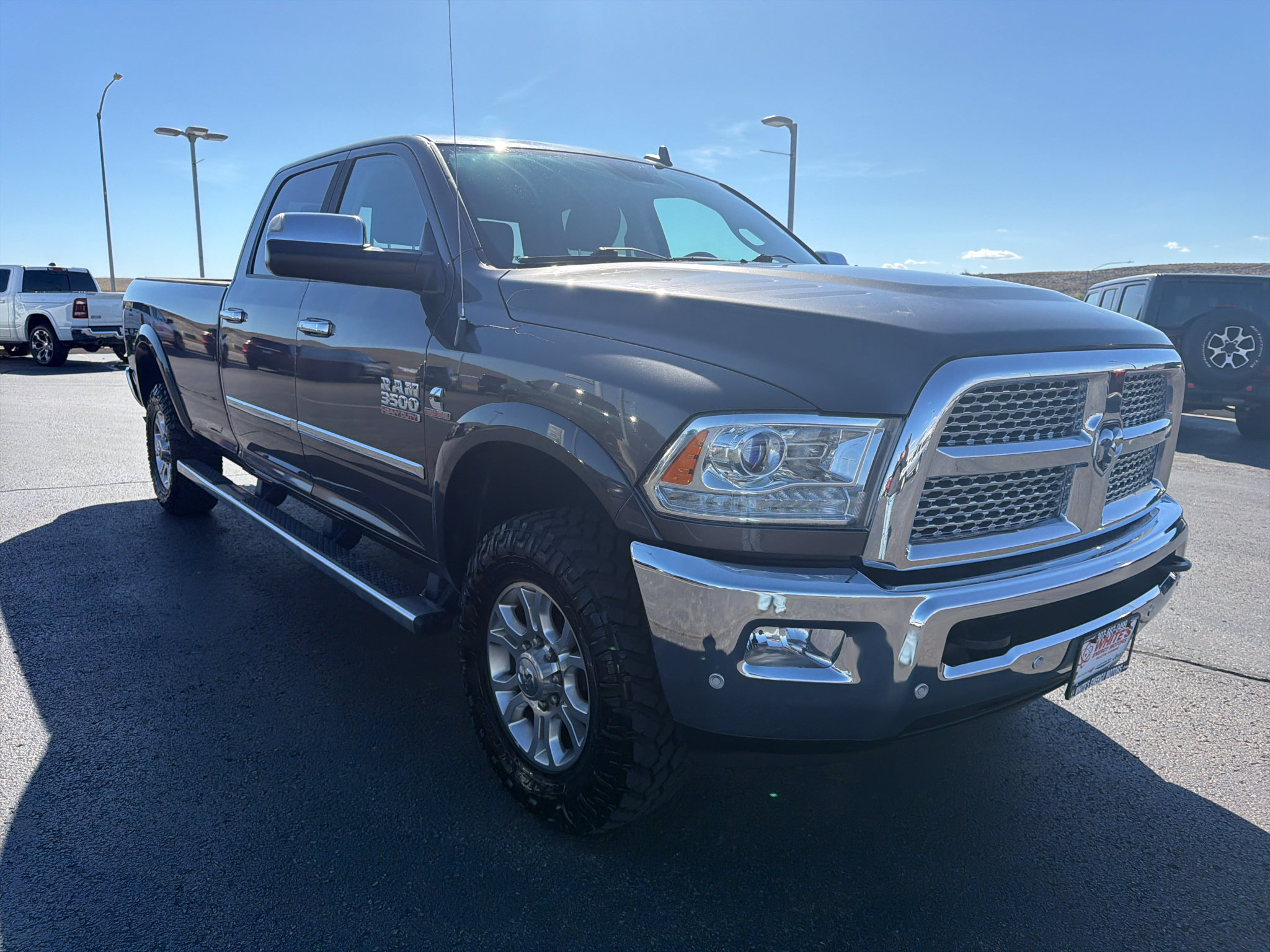 Used 2016 RAM 3500 Laramie AWD/4WD image 3