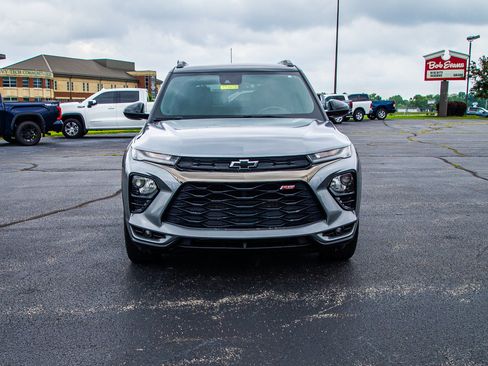 Used 2023 Chevrolet TrailBlazer RS w/ Convenience Package FWD image 2