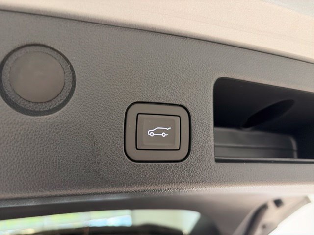 New 2027 Chevrolet Equinox LT w/ Convenience Package II FWD image 15