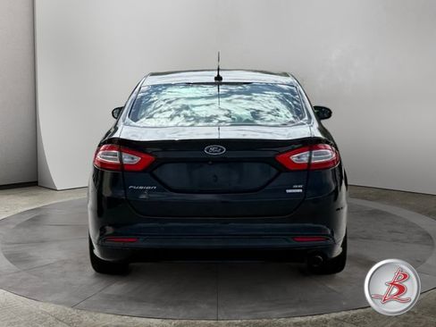 Used 2015 Ford Fusion SE w/ Equipment Group 202A FWD image 6