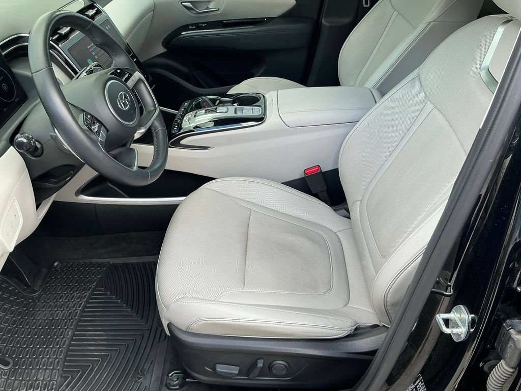 Used 2022 Hyundai Tucson Limited FWD image 12