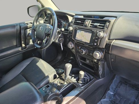 Used 2016 Toyota 4Runner Trail Premium AWD/4WD image 31