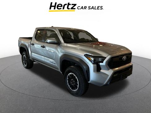 Used 2025 Toyota Tacoma TRD Off-Road image 1