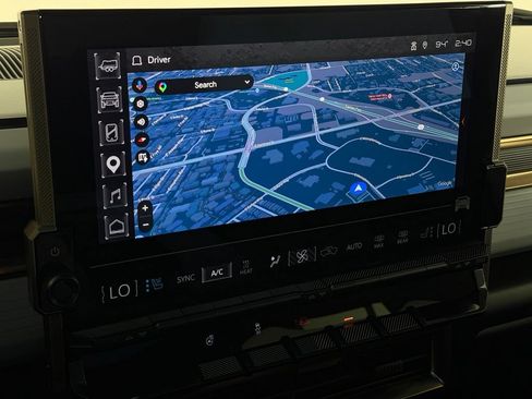 Used 2025 GMC Hummer EV 2X AWD/4WD image 16