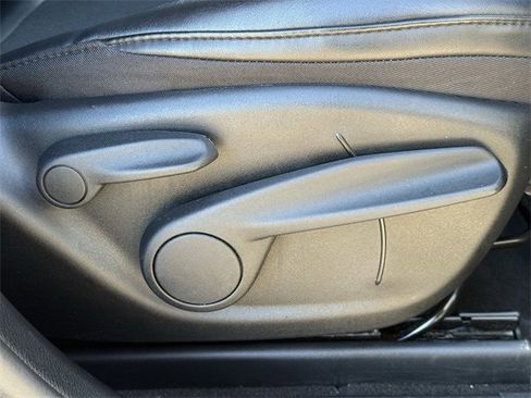 Used 2020 Jeep Cherokee Trailhawk w/ Comfort/Convenience Group image 31