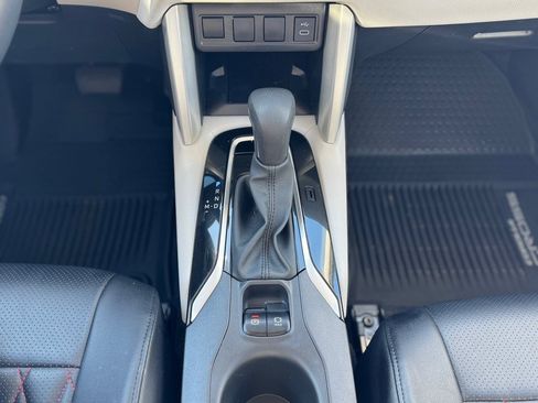 Used 2024 Toyota Corolla Cross LE image 18