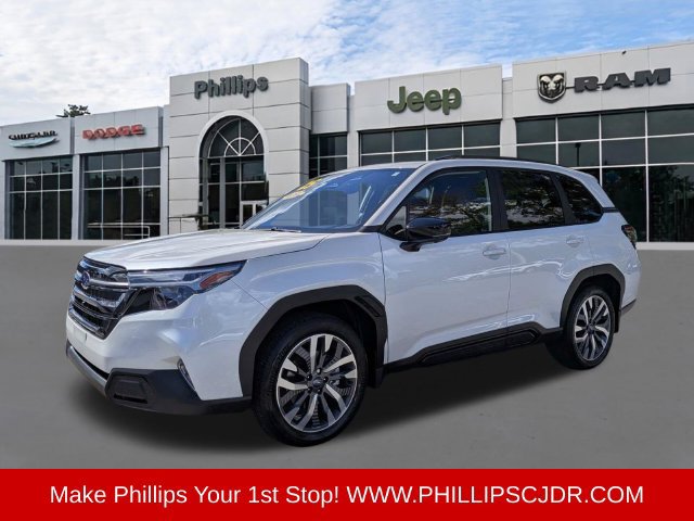 Used 2025 Subaru Forester Touring w/ Popular Package - Touring AWD/4WD image 7