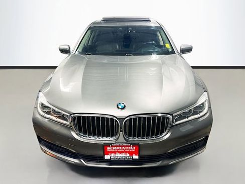 Used 2016 BMW 750i xDrive image 4
