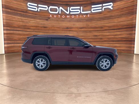 Used 2023 Jeep Grand Cherokee L Limited image 7