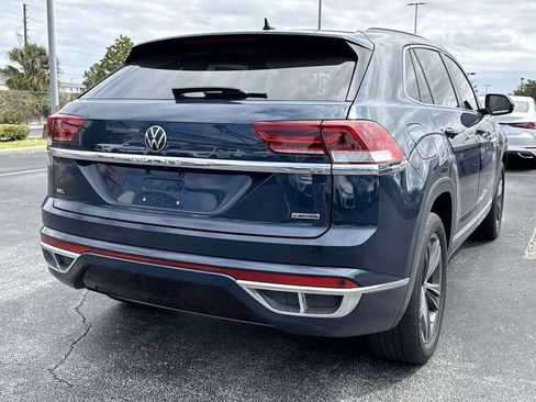 Used 2022 Volkswagen Atlas Cross Sport SEL R-Line image 11