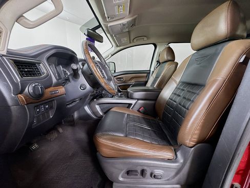 Used 2016 Nissan Titan Platinum Reserve image 23