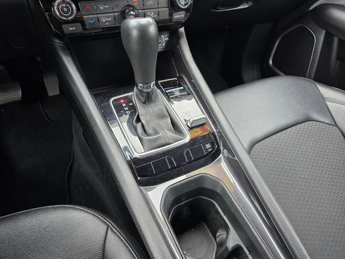 Used 2024 Jeep Compass Latitude image 23